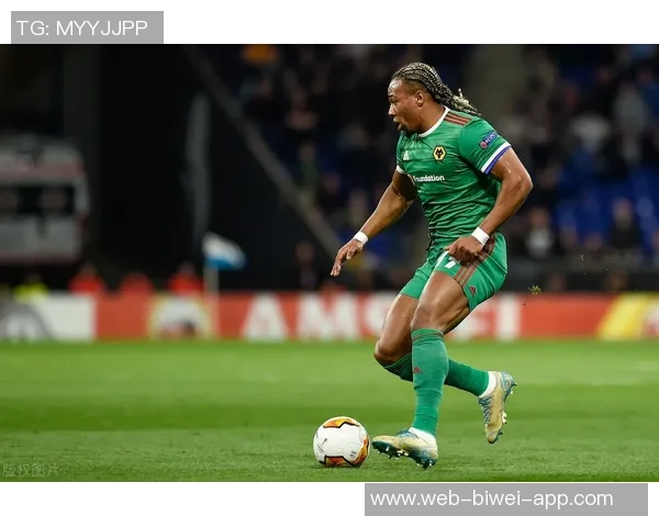 法尔克透露孔帕尼对17岁边锋麦克的高度认可或将外租锻炼提升出场机会 法尔克透露孔帕尼对17岁边锋麦克的高度认可或将外租锻炼提升出场机会